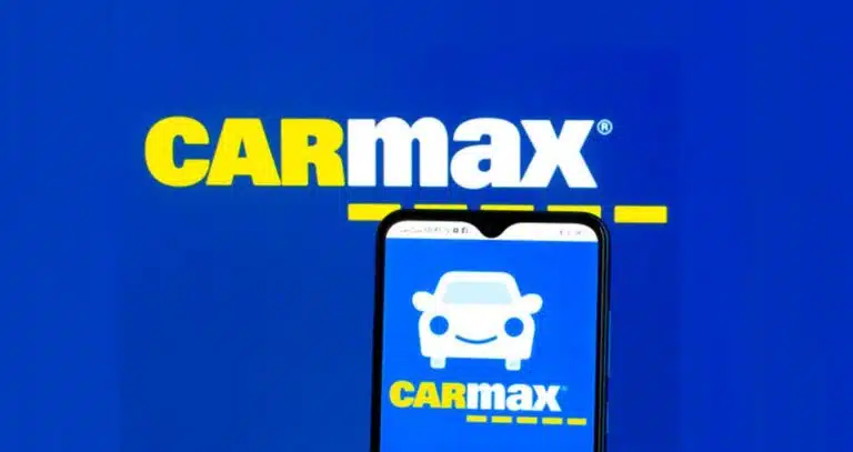 探討 CarMax 如何利用 Salesforce Customer 360,這個強大的 CRM 平台,打造這種體驗、以創新方式取悅客戶,並重新構想汽車購買流程。